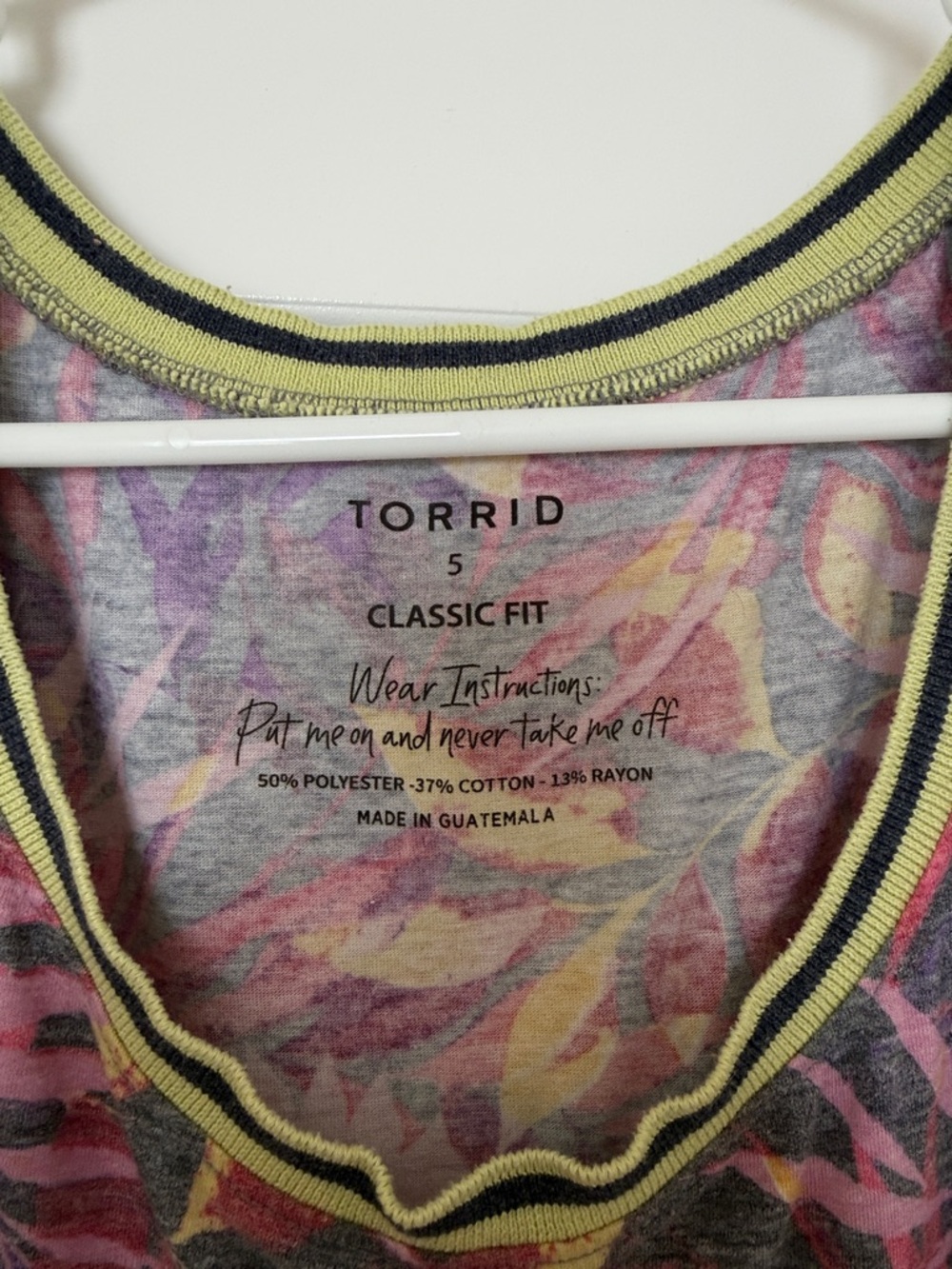 Torrid Leaf-Print Sleeveless Tank in Pink, Purple & Yellow Accents - Picture 2 of 4